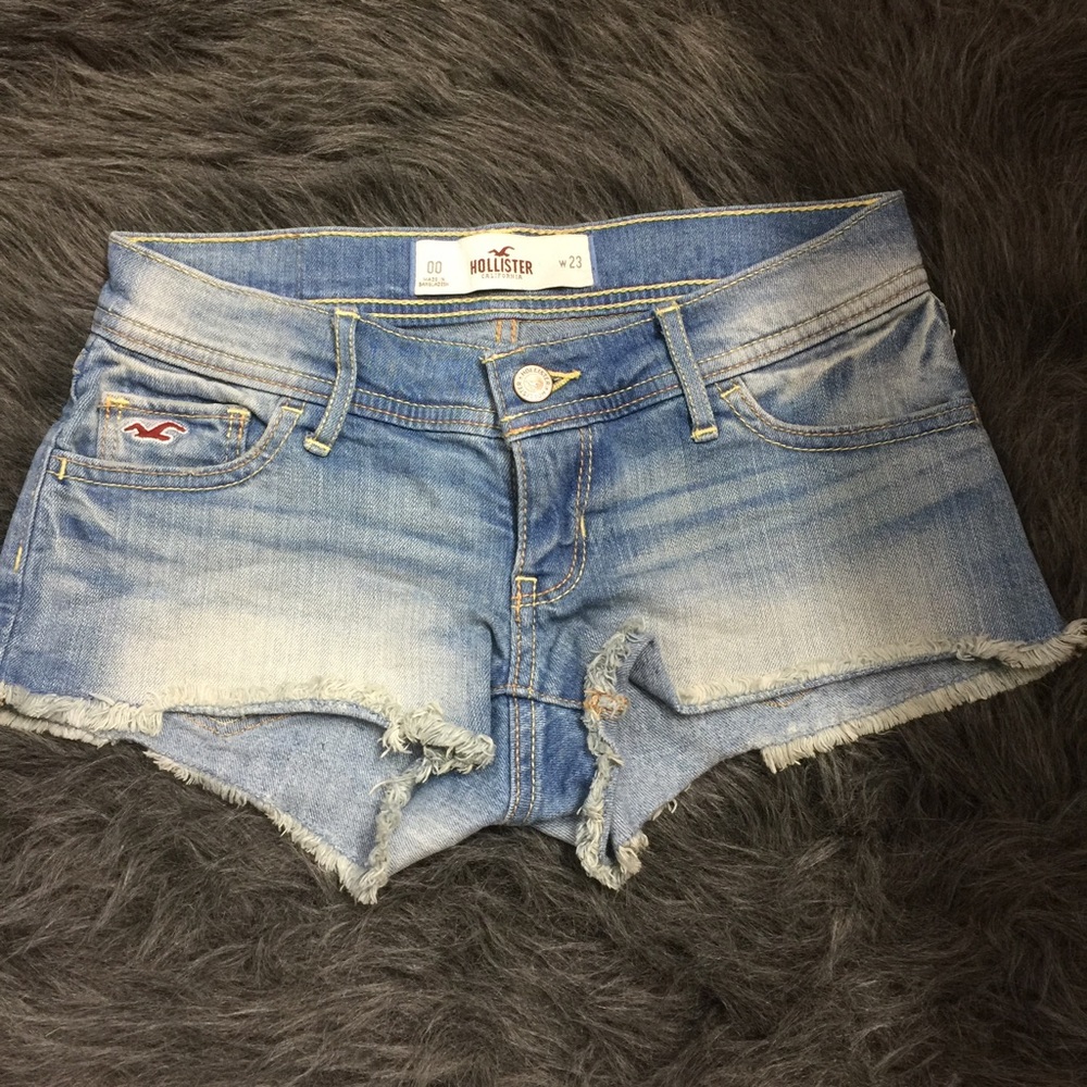 LIKE NEW Hollister Shorts