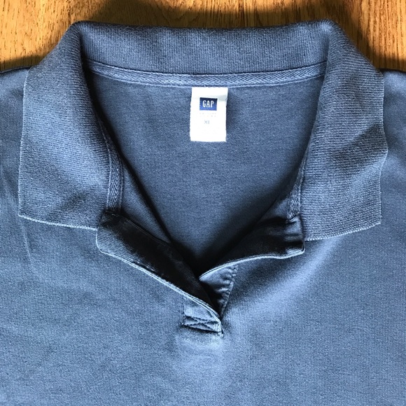 GAP Top - Picture 2 of 4