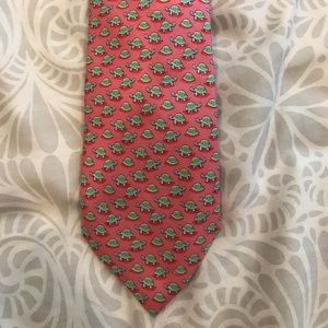 Vineyard Vines neck tie
