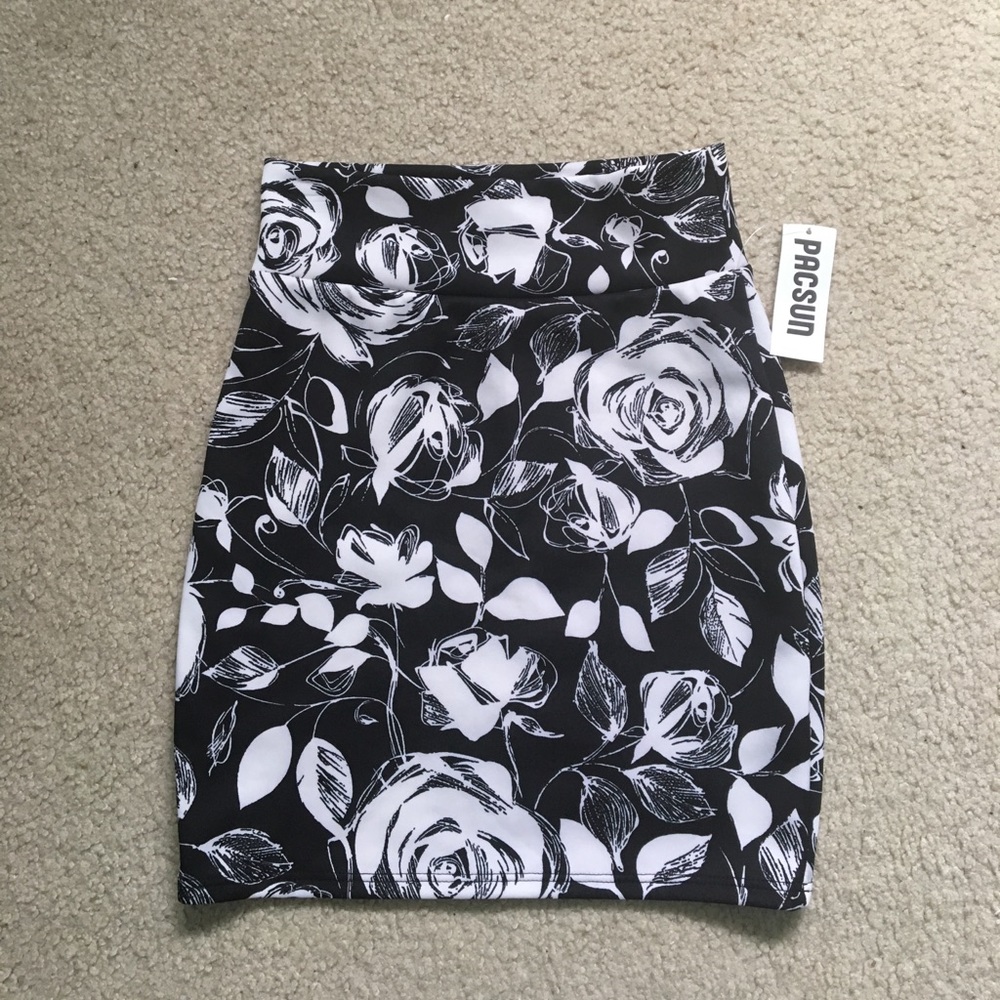 Brand new PacSun pencil skirt