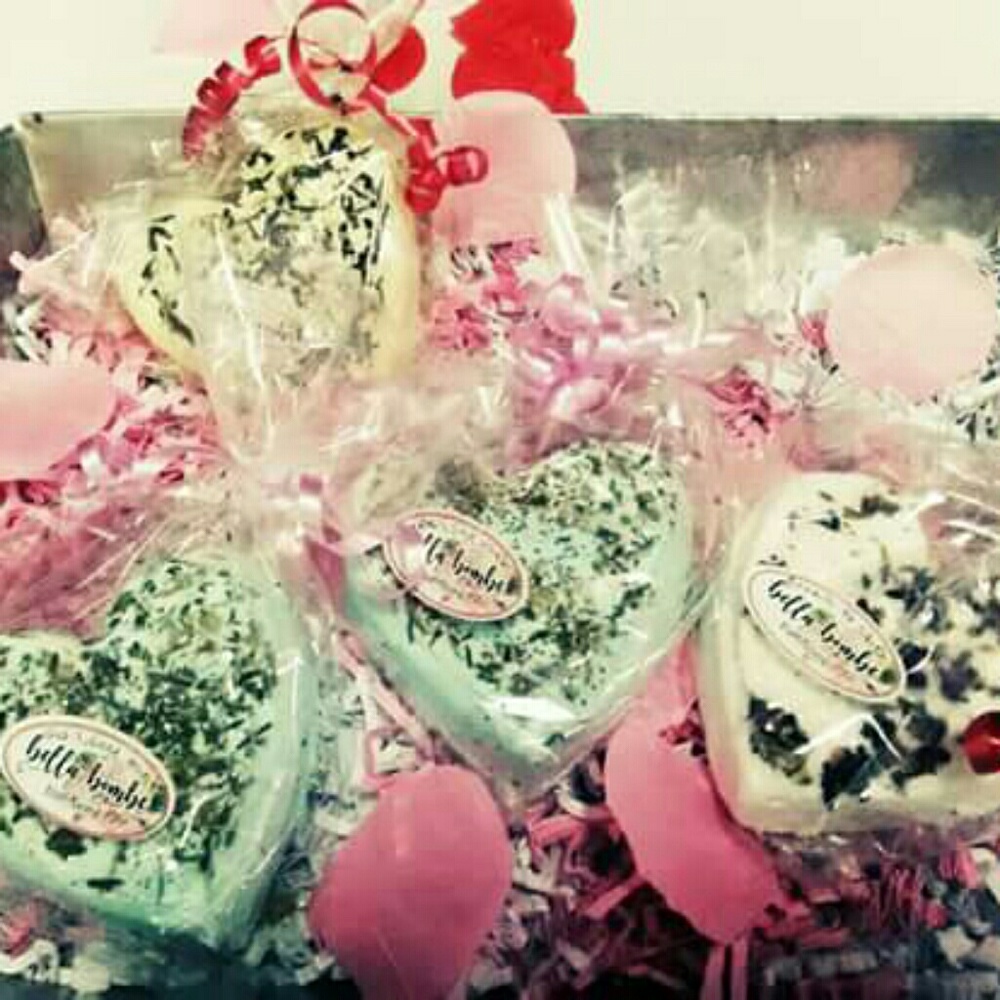 Heart bath bombs