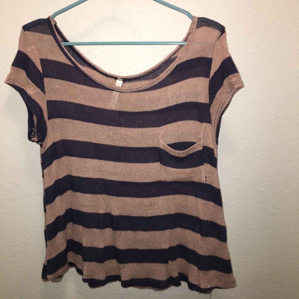 Knit short sleeve top- medium