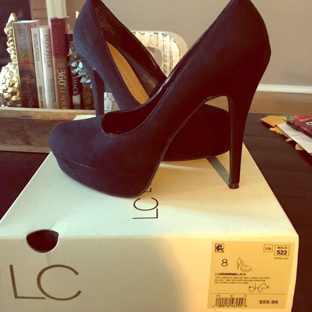 LC Black Velvet Stilettos 👠