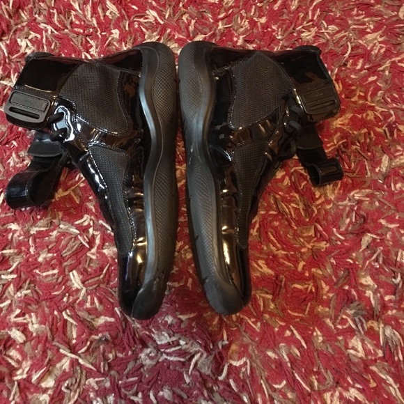 High Top Pradas - Picture 2 of 4