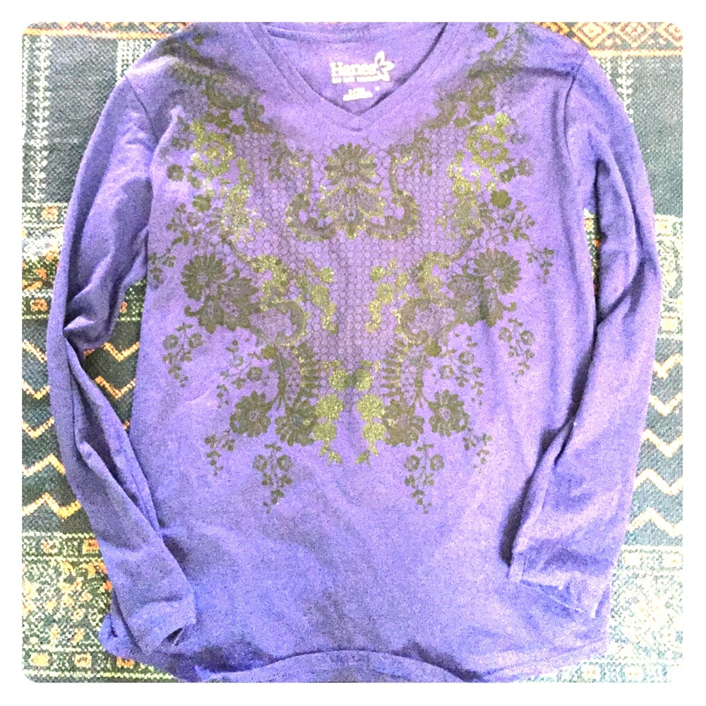 Long sleeve floral tee!
