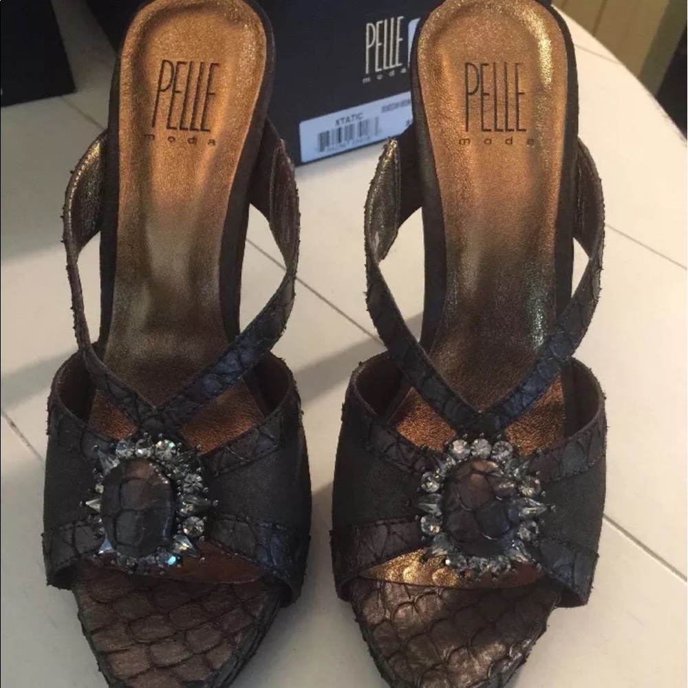 PELLE MODA