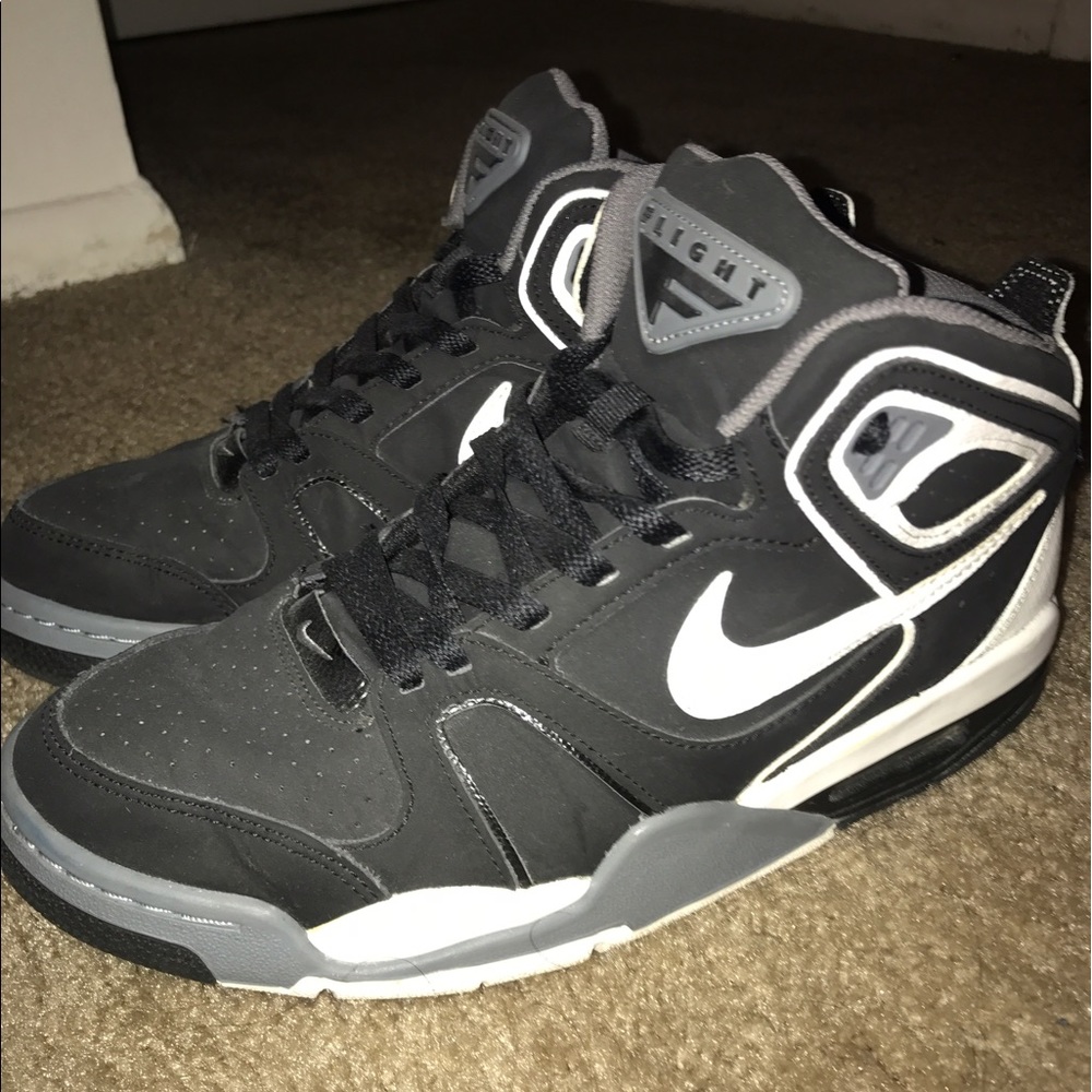Nike flight falcon