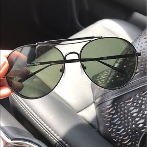 Apricot lane black sunglasses