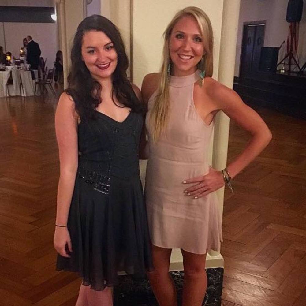 Meet your Posher, Cara