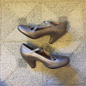 Clarks [Indigo] Metallic Heels, Size 8, Width M