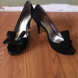 Anne Klein suede bow open toe heels