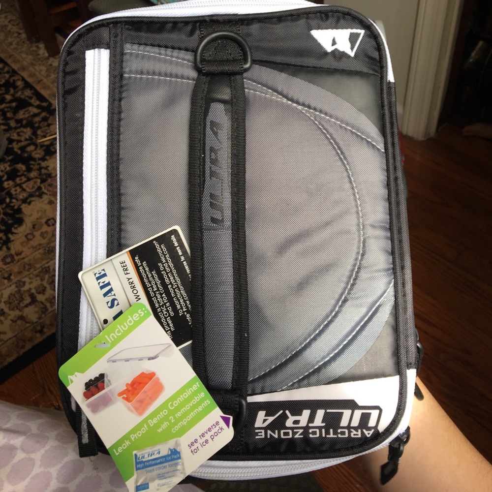 Cooler lunch box perfect to take to beach or work