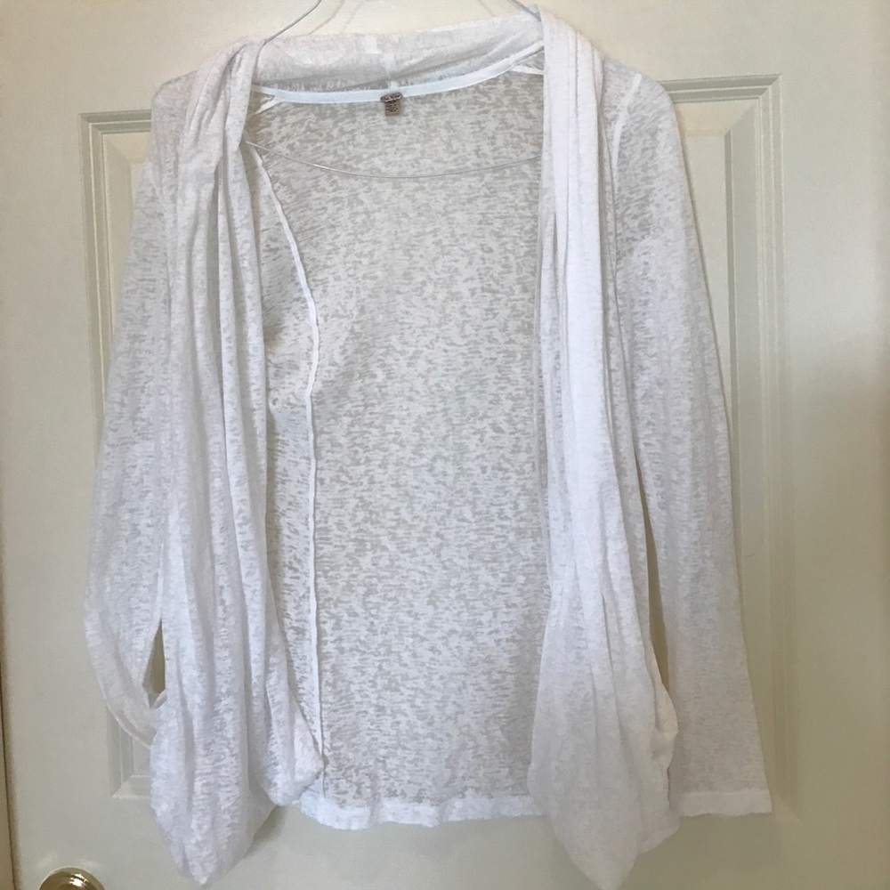 Free people white cardigan🎀 sheer and so soft
