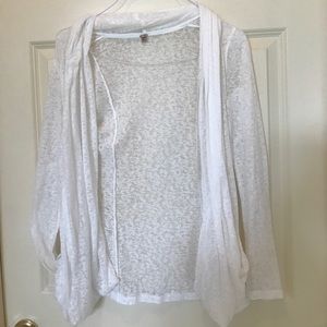Free people white cardigan🎀 sheer and so soft