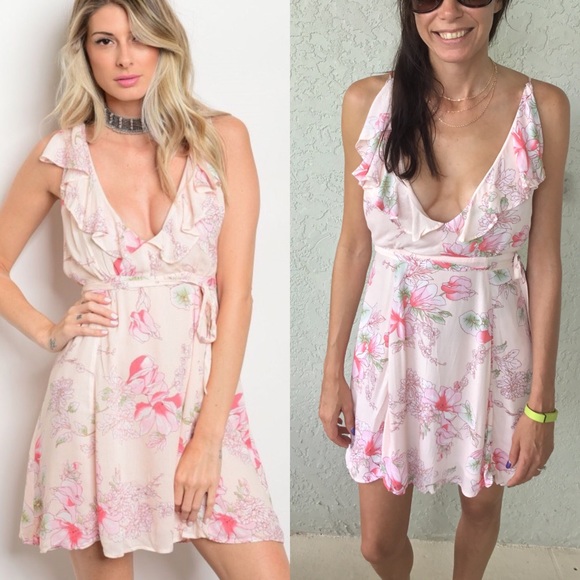 Sale 🌸 Pink Floral Dress XS,S,M,L - Picture 2 of 3