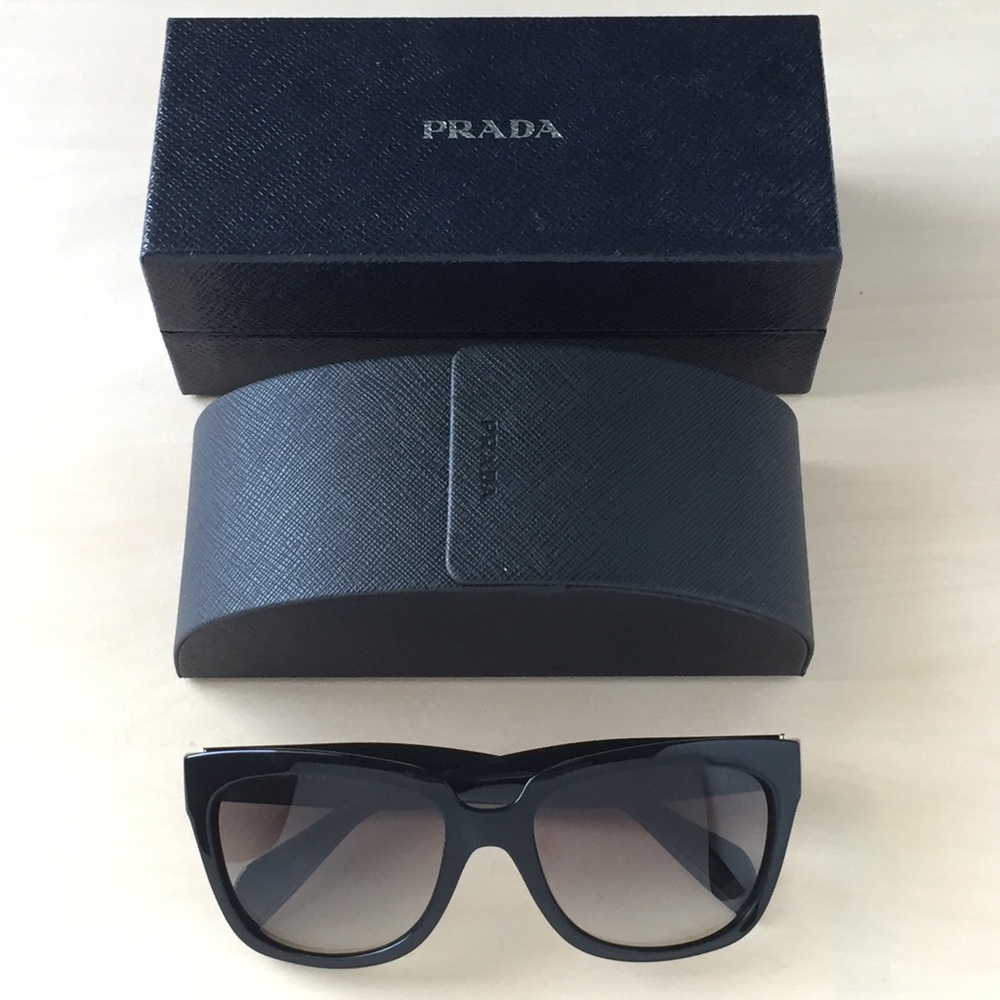 Prada SPR07P sunglasses