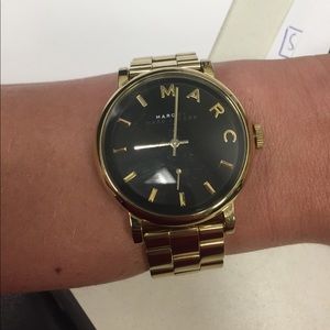 ONE DAY SALE!!Used good condition Mac Jacobs watch