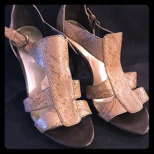Worthington Sexy Tan Snake Skin High Heels