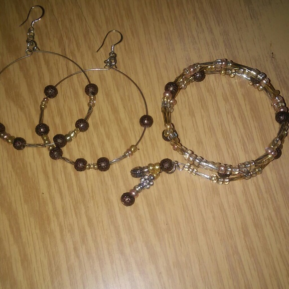 Earring and wrap bracelet set - Picture 1 of 1