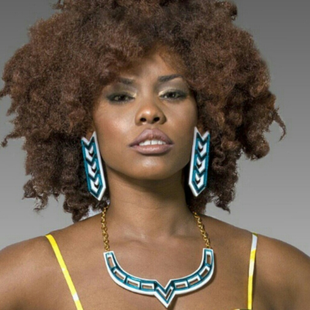 Acrylic White/Ice Blue Earrings & Necklace Set