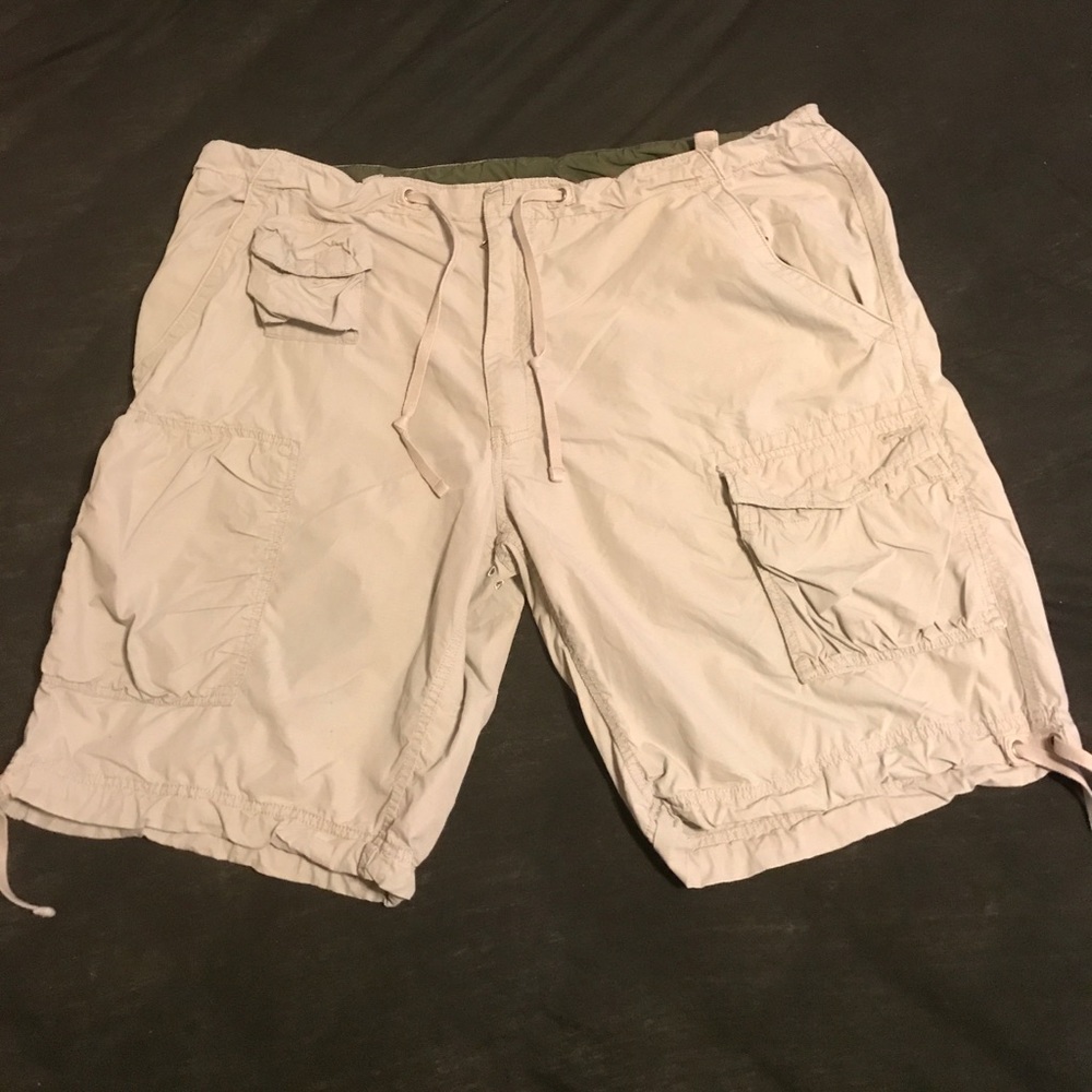 Gap cargo shorts