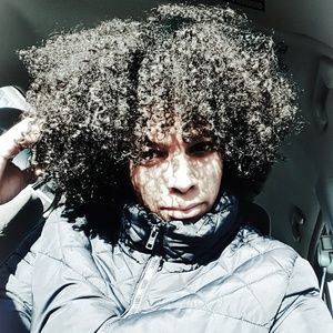 Meet your Posher, Carla