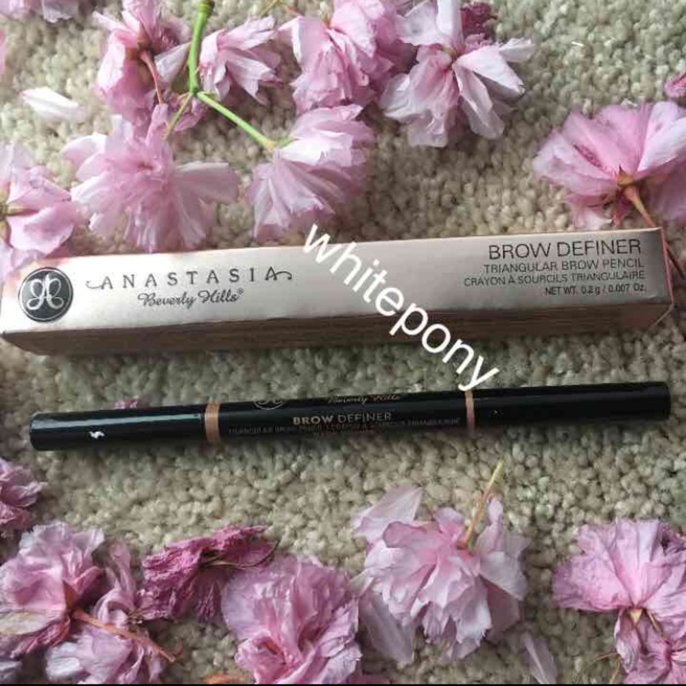 Anastasia Beverly Hills Dip Brow Definer