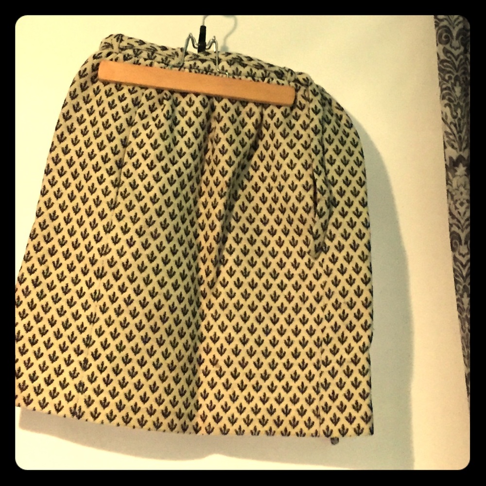 Vintage skirt-fantastic fabric!
