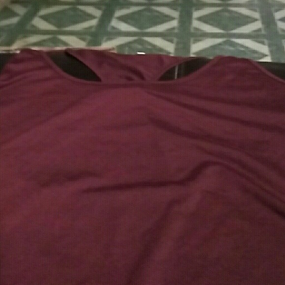 Tank top - Picture 2 of 2