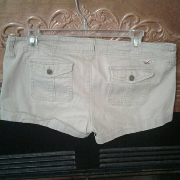 Hollister Shorts - Picture 2 of 2