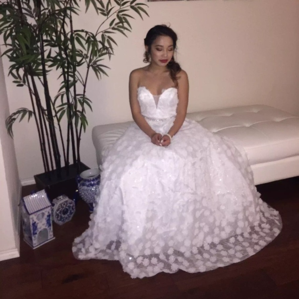 Bee Darlin White Princess Prom Gown