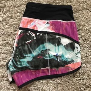 Lululemon speed short size 6 worn couple times