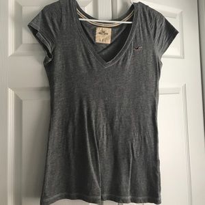Grey Hollister short sleeves shirt