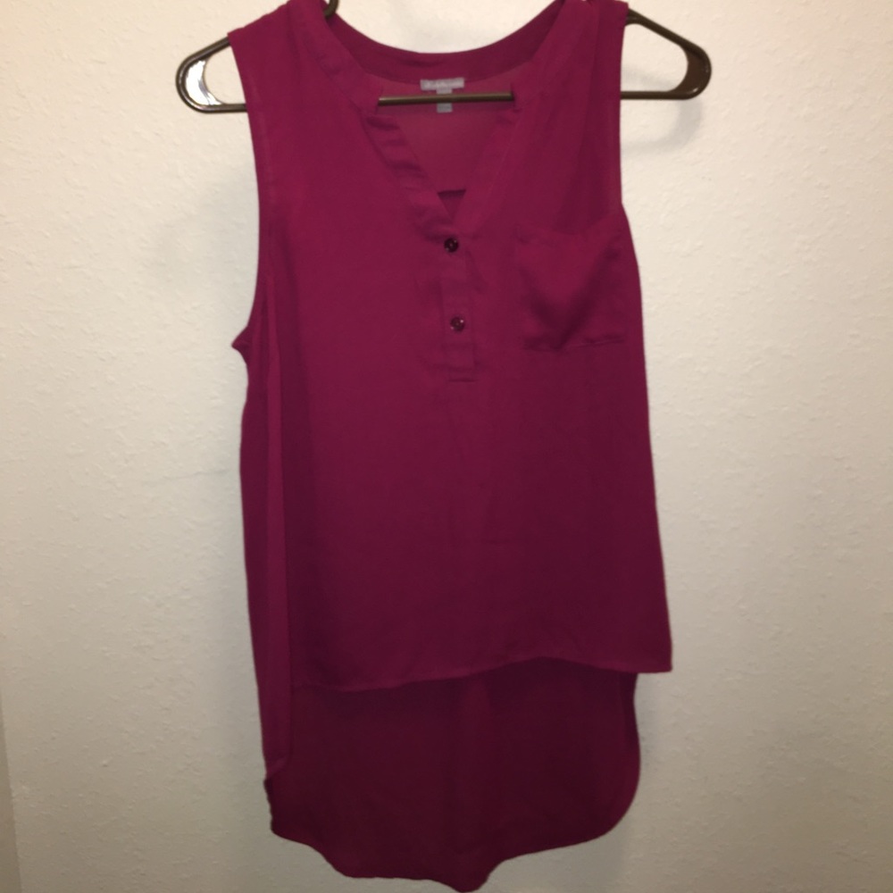 Sleeveless maroon hi-low blouse- Medium