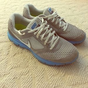 Nike LunarFly 2