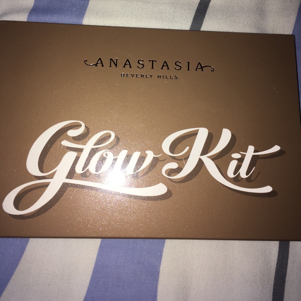 brand new anastasia glow kit