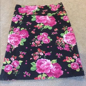 floral fitted pencil skirt