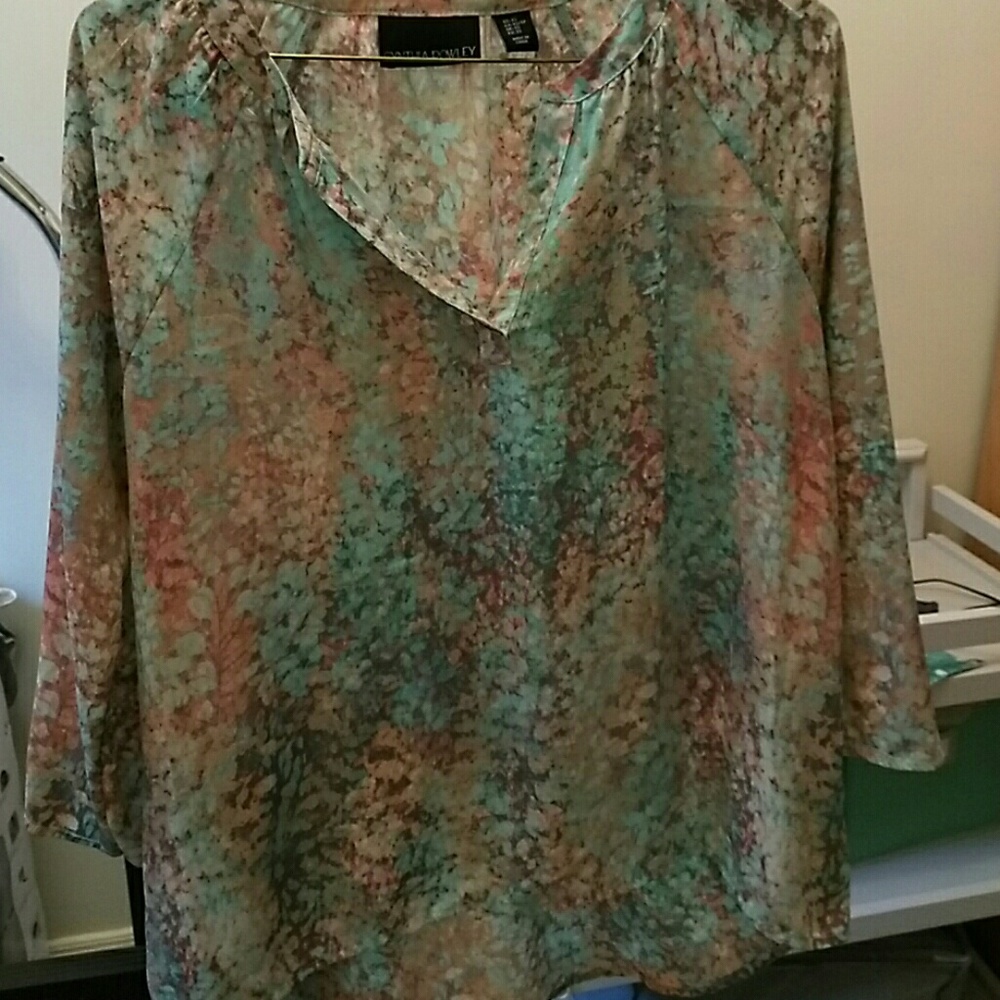 Cynthia Rowly xs top