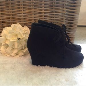 Dolce Vita Very cute boot heels