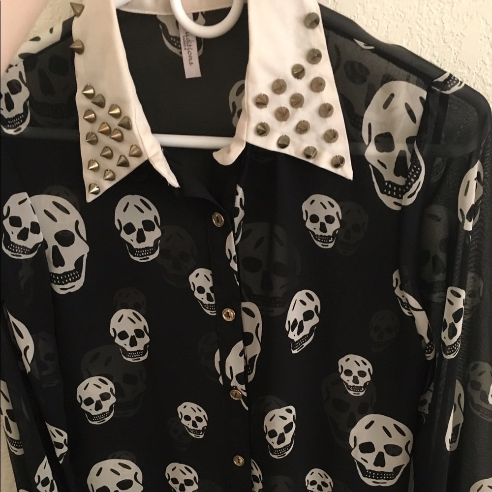 Skull blouse
