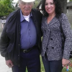 Meet your Posher, Lupita