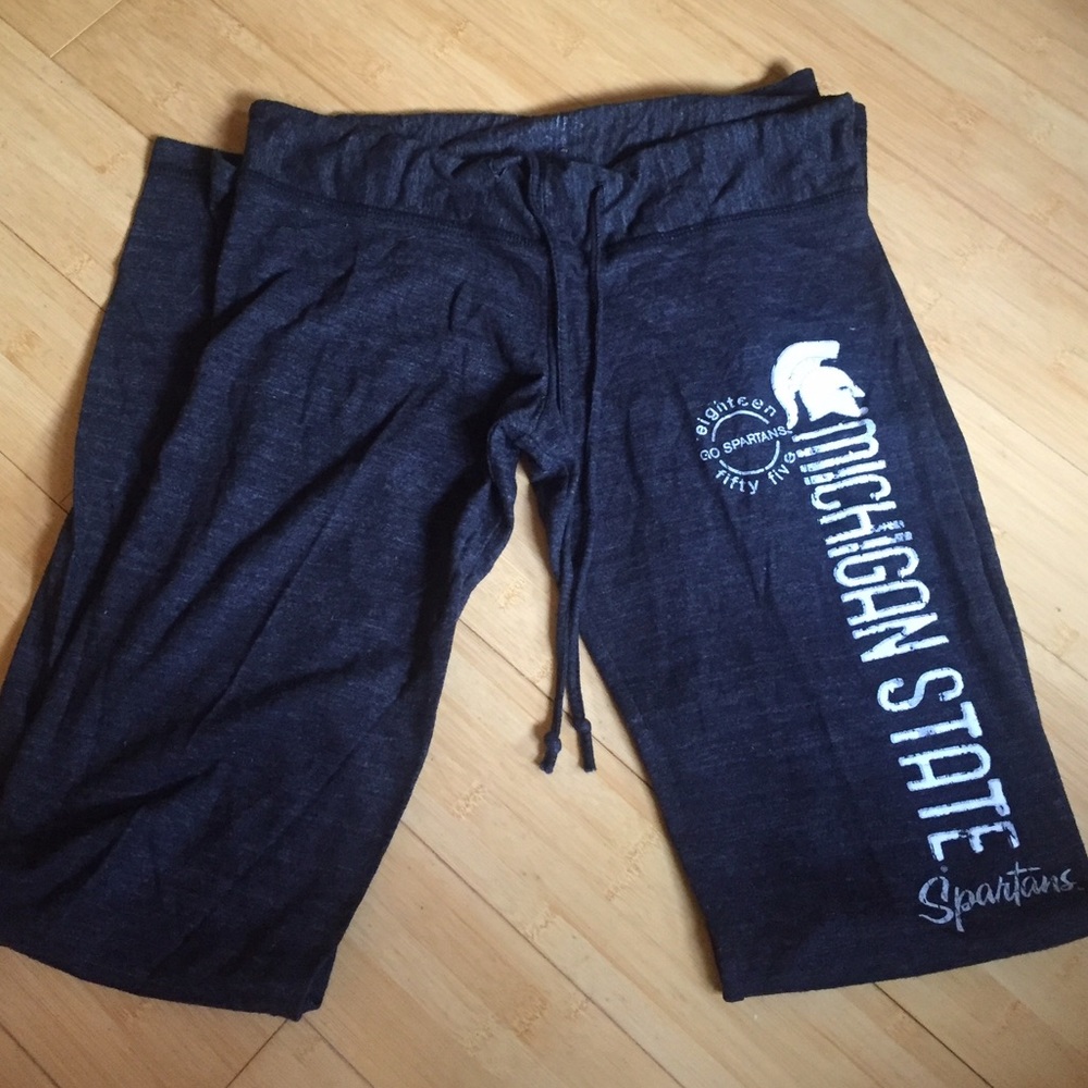 Michigan State yoga pants draw string