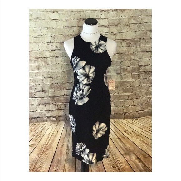iris Dresses & Skirts - Waffle Knit Floral Dress NWT