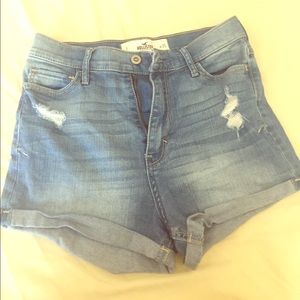 Hollister high waisted shorts