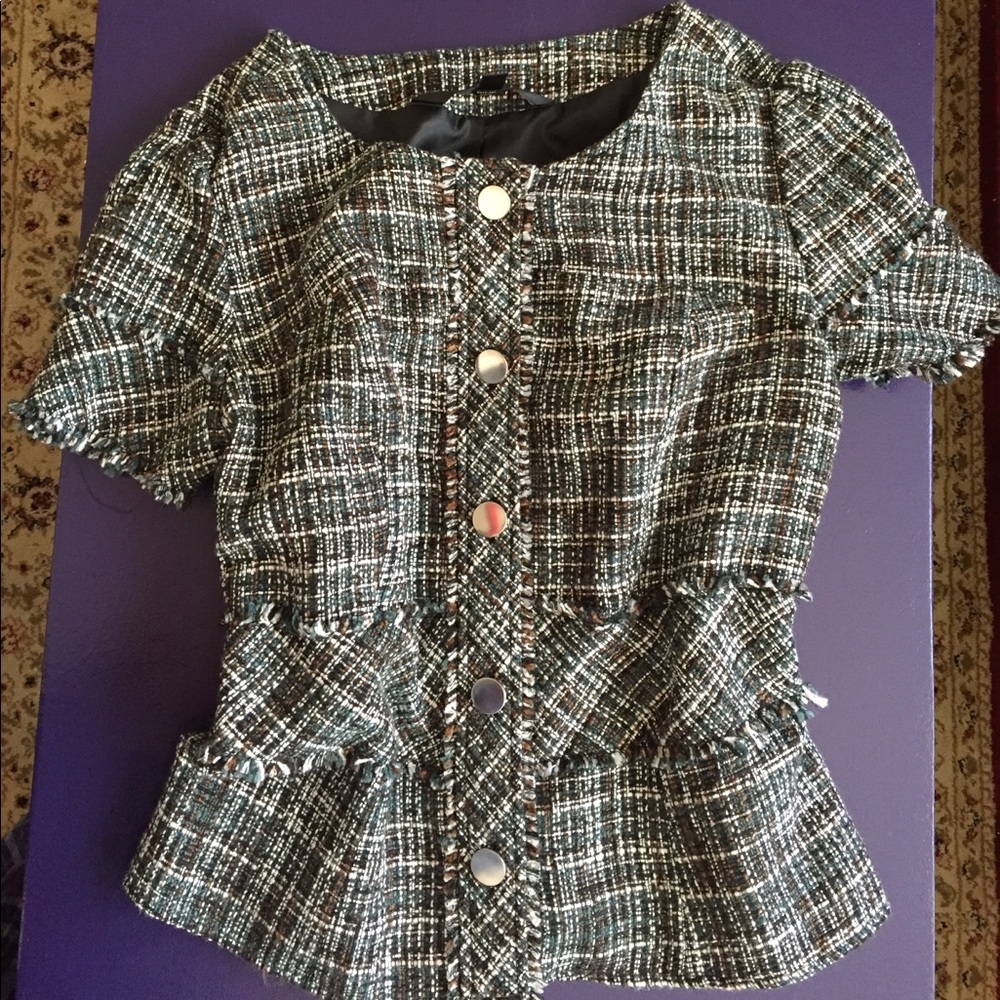 Pretty tweed jacket!