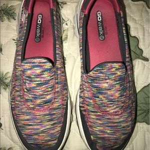 Sketcher Go Walk 2 size 9