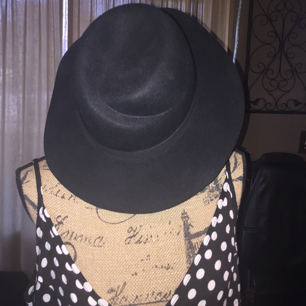 Jack and Lucy adjustable hat