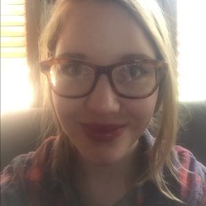 Meet your Posher, Tara