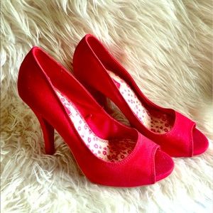 Zara TRF size 9 red peep toe pumps