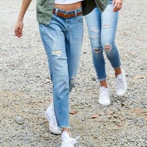 Hollister Ultra Low Rise Slim Boyfriend Jeans 🐳❤️